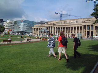 Walking through to park to GUADEC Walking through to park to GUADEC